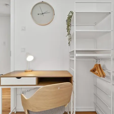 Deluxe In Mit Parkplatz Und Balkon Apartment Bielefeld