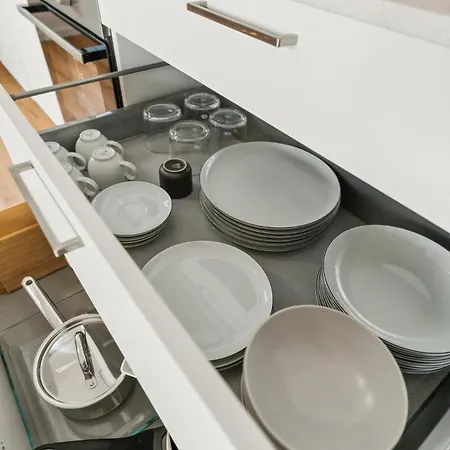 Stylisches Mit Balkon & Kostenlosem Parkplatz Lage In