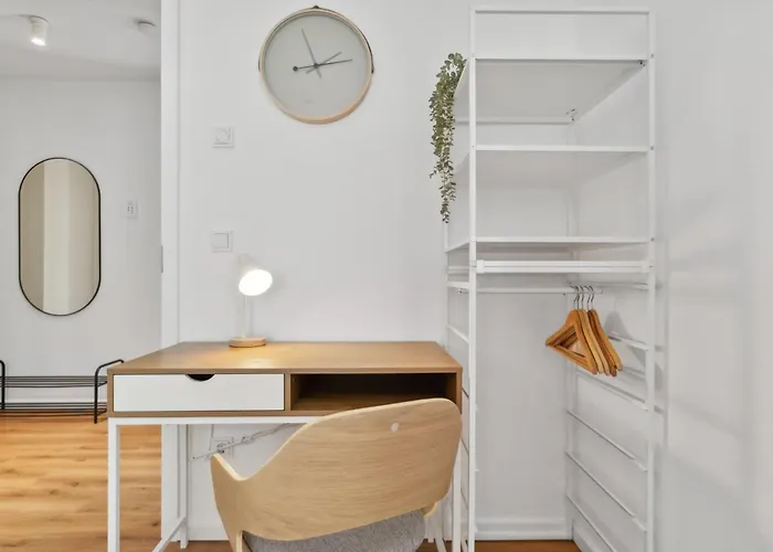 Stylisches Mit Balkon & Kostenlosem Parkplatz Lage In Lejlighed Bielefeld