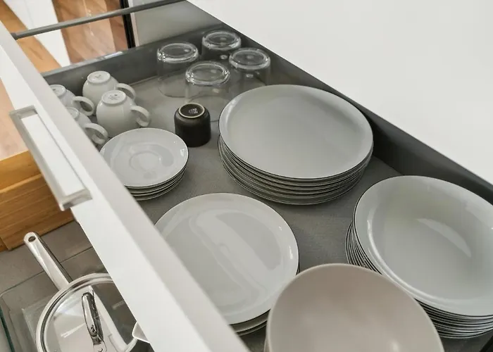 Stylisches Mit Balkon & Kostenlosem Parkplatz Lage In