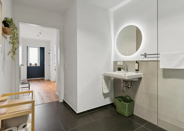 Stylisches Mit Balkon & Kostenlosem Parkplatz Lage In * Bielefeld